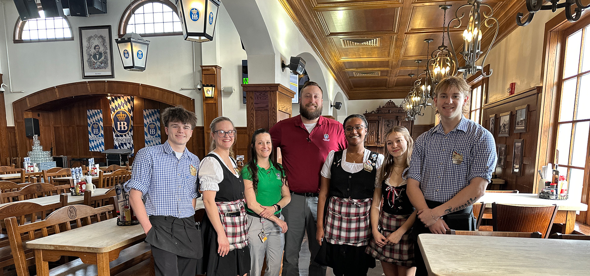 hofbrauhaus-columbus-employment-1905px-upload